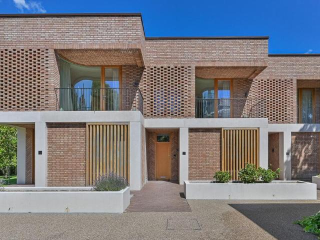 House for sale in Dulwich, Greater London