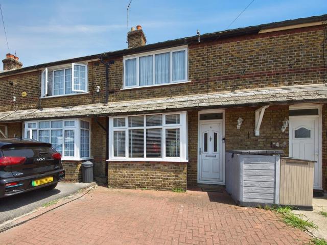 House for sale in Rush Green, Greater London