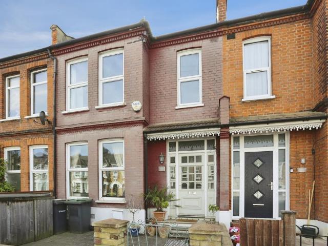 House for sale in London Borough of Lewisham, Greater London
