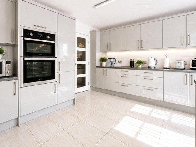 House for sale in Custom House, Greater London