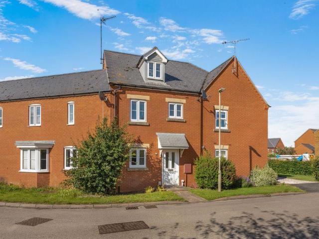 House for sale in Evershot, Oxfordshire