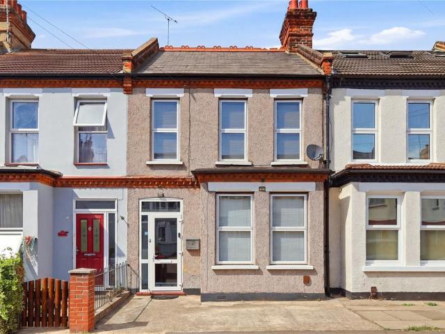 House for sale in Southend City Centre Neighbourhood, Alton Barnes