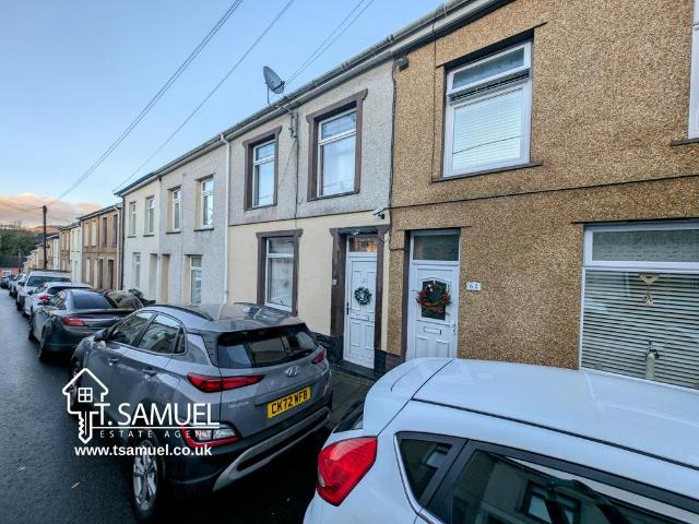 House for sale in Miskin, Wales