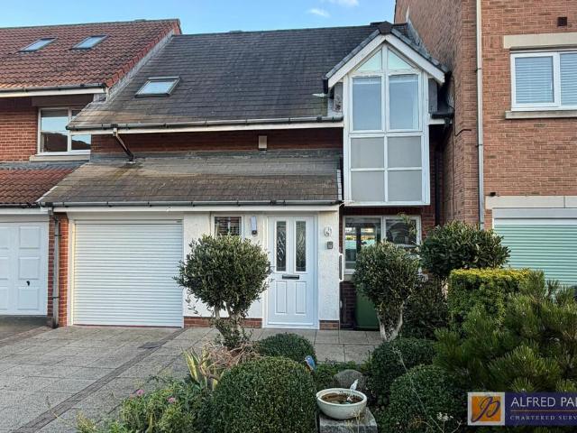 House for sale in Roker Marina, Sunderland