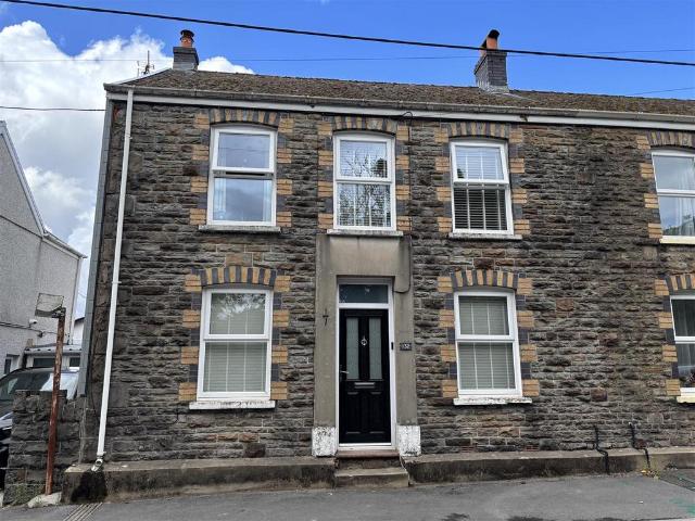 House for sale in Tir-y-dail, Ammanford