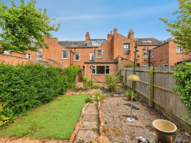 House for sale in Elmfield, Leicestershire