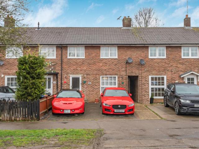 House for sale in The Ryde, Fretherne