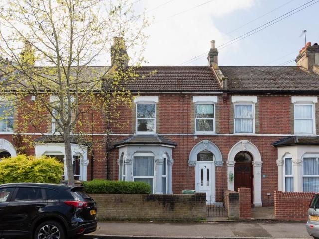 House for sale in Manor Park, Greater London