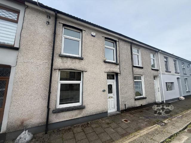 House for sale in Cwm Clydach, Clydach Vale