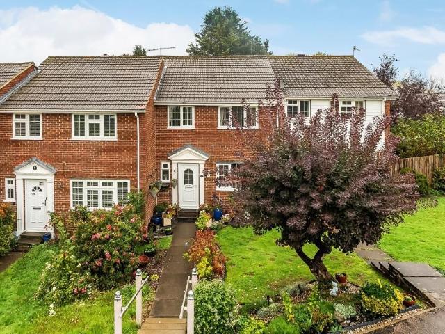 House for sale in Stonebridge, Pachesham Park