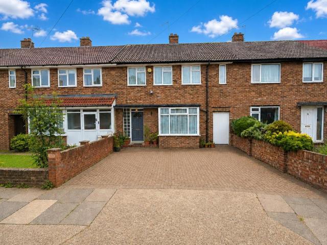 House for sale in London Borough of Hounslow, Heston