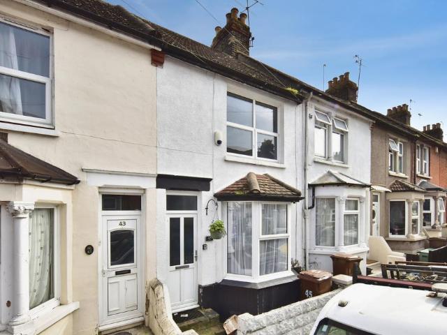 House for sale in Brompton, Gillingham