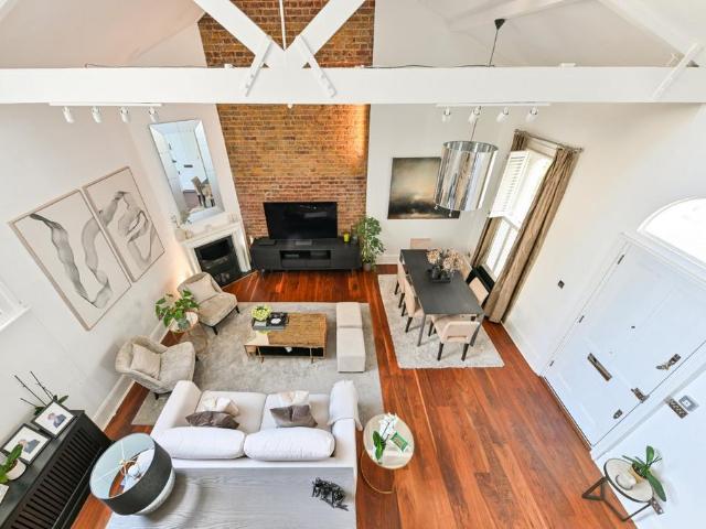 House for sale in Brompton, Greater London