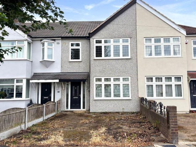 House for sale in South Hornchurch, Greater London