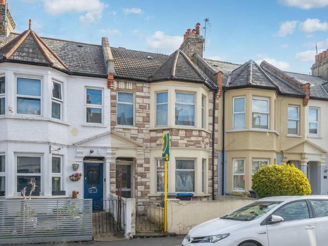 House for sale in Harlesden, Greater London