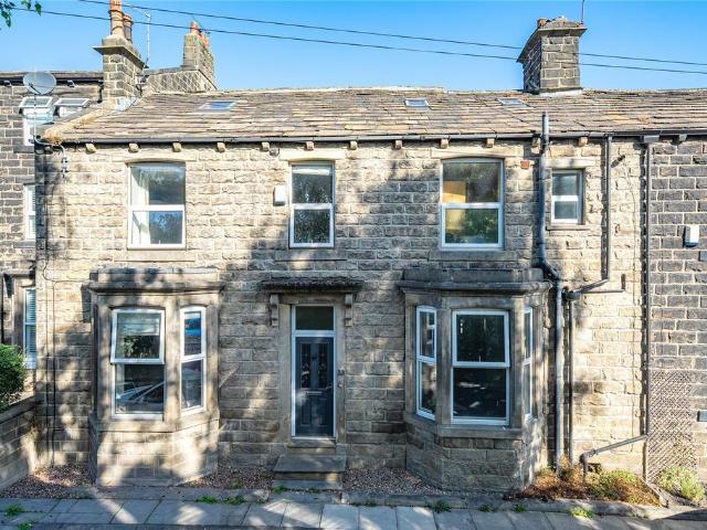 House for sale in Westfield, Guiseley