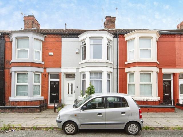 House for sale in Calderstones