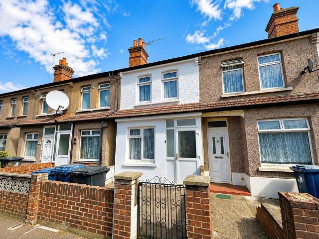 House for sale in London Borough of Ealing, Greater London
