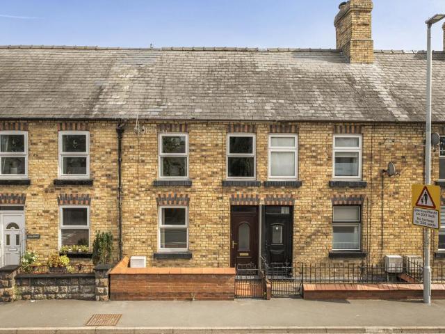 House for sale in Caersws, Wales