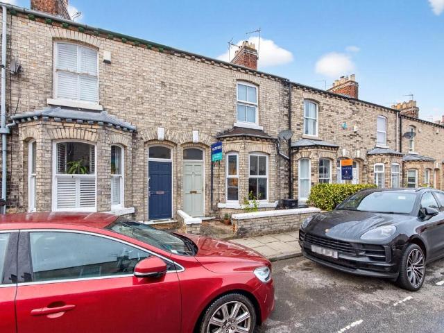 House for sale in High Field, York