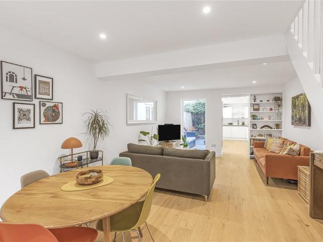 House for sale in Fulham, Sands End