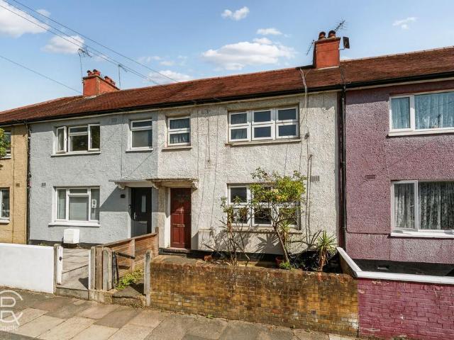 House for sale in London Borough of Ealing, Hanwell