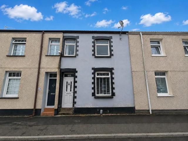 House for sale in Cimla, Neath