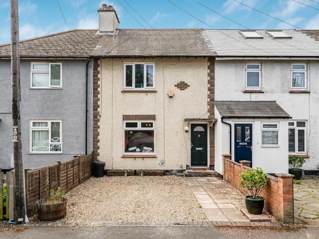 House for sale in Felthamhill, Spelthorne