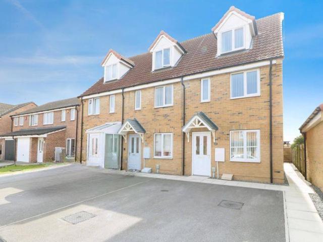 House for sale in Kingswood, Hull
