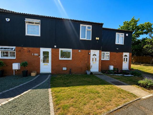 House for sale in Ickenham, Greater London