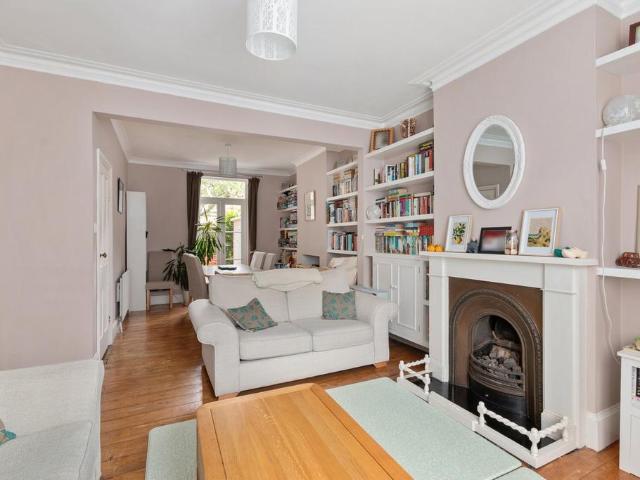 House for sale in Shepherd's Bush, Greater London
