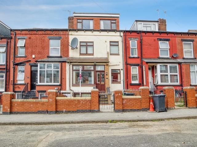 House for sale in West Yorkshire