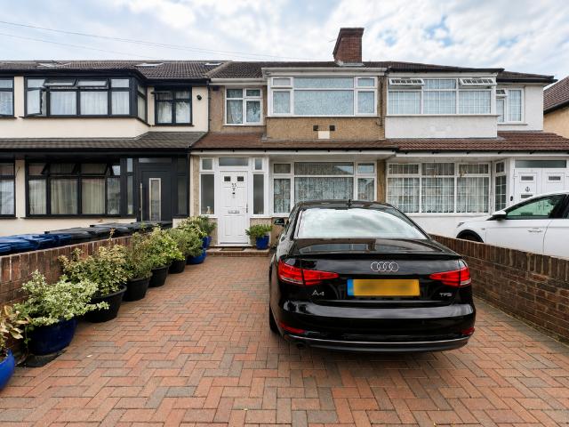 House for sale in London Borough of Ealing, Greater London
