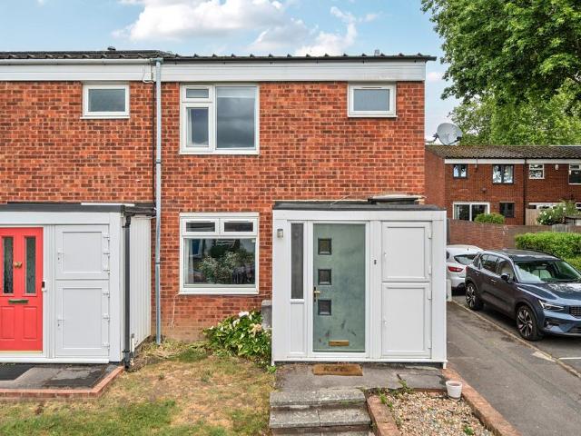 House for sale in Kidbrooke, Greater London