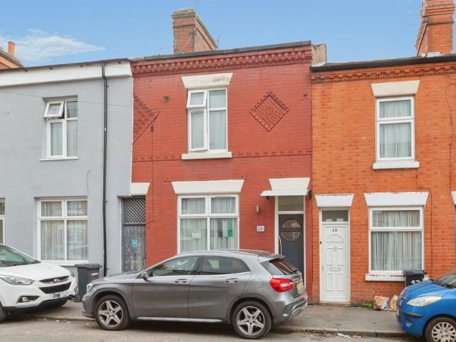 House for sale in Spinney Hills, Old Wharf