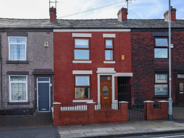 House for sale in Castleton, Rochdale