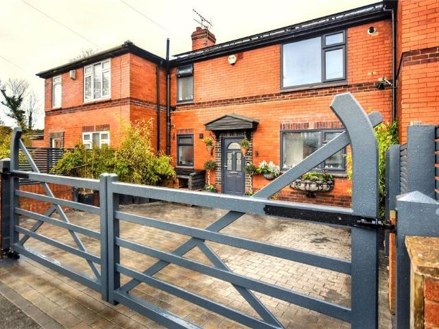 House for sale in Fairburn, North Yorkshire