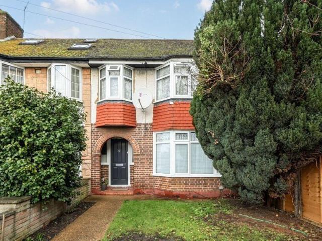 House for sale in London Borough of Ealing, Park Royal