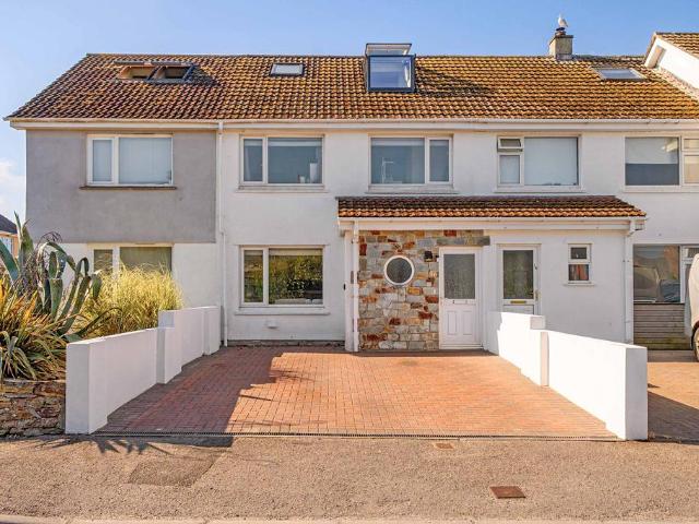 House for sale in Crantock