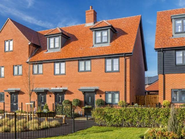 House for sale in Ingatestone and Fryerning, Navestock Side