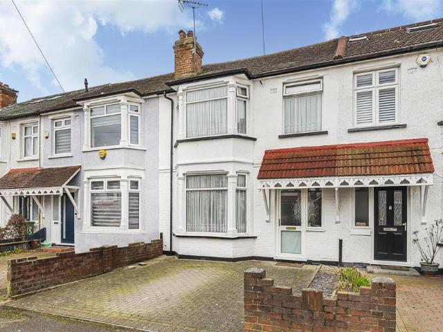 House for sale in Chingford Mount, Highams Park