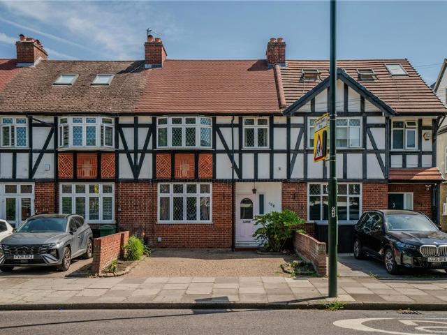 House for sale in Hampton Hill, Greater London