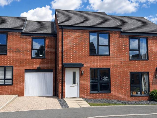 House for sale in Brownhills, West Midlands