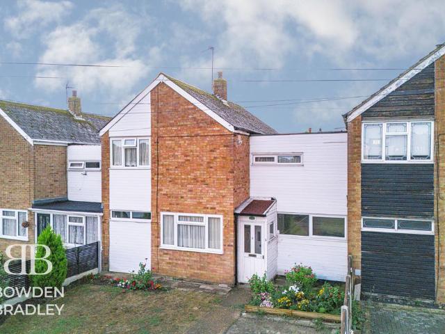 House for sale in Fairlop, Greater London