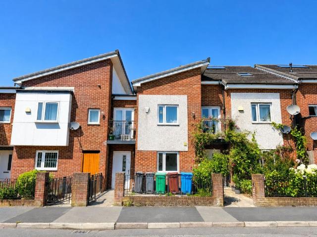 House for sale in Georgia, Greater Manchester