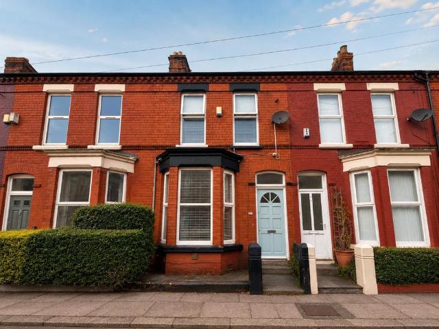 House for sale in Calderstones