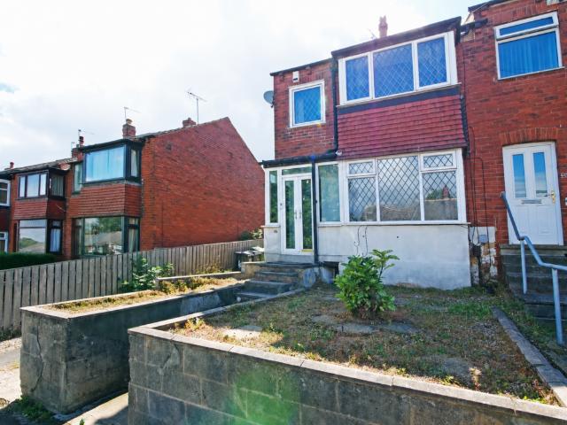 House for sale in Wortley, West Yorkshire