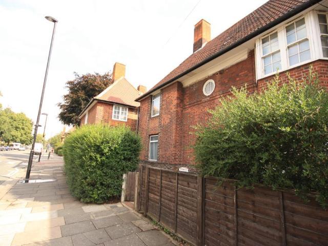 House for sale in London Borough of Ealing, Greater London