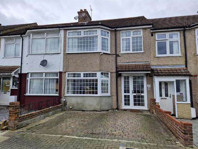 House for sale in Kenton, Greater London