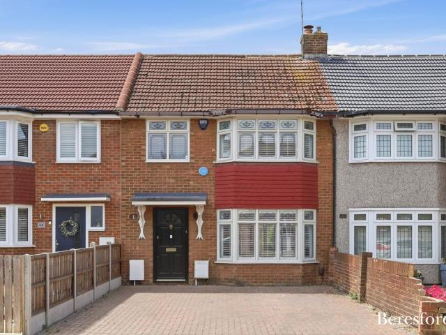 House for sale in London Borough of Havering, Greater London